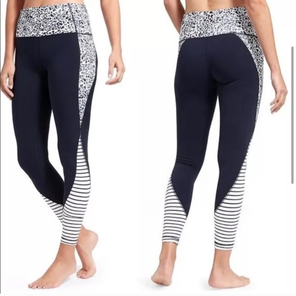 EUC Athleta Petal Salutation 7/8 Tight Navy XSP